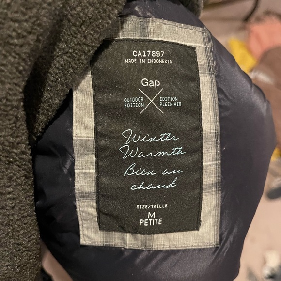 Gap plaid vest - Picture 3 of 3